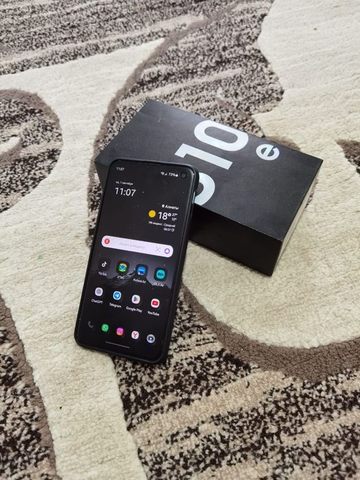 Samsung S10E 6/128Gb