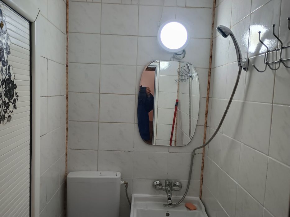 Închiriez camera Tătărași Flux