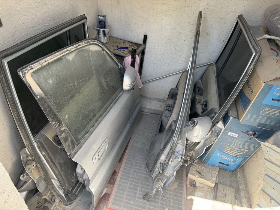 Поджеро ио ның задни богажние 4 есігір таптаза арзандау келісіп беріп