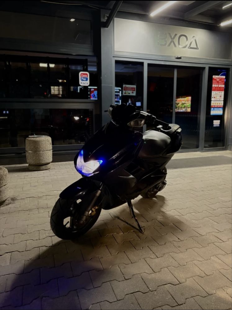 Скутер Yamaha Aerox