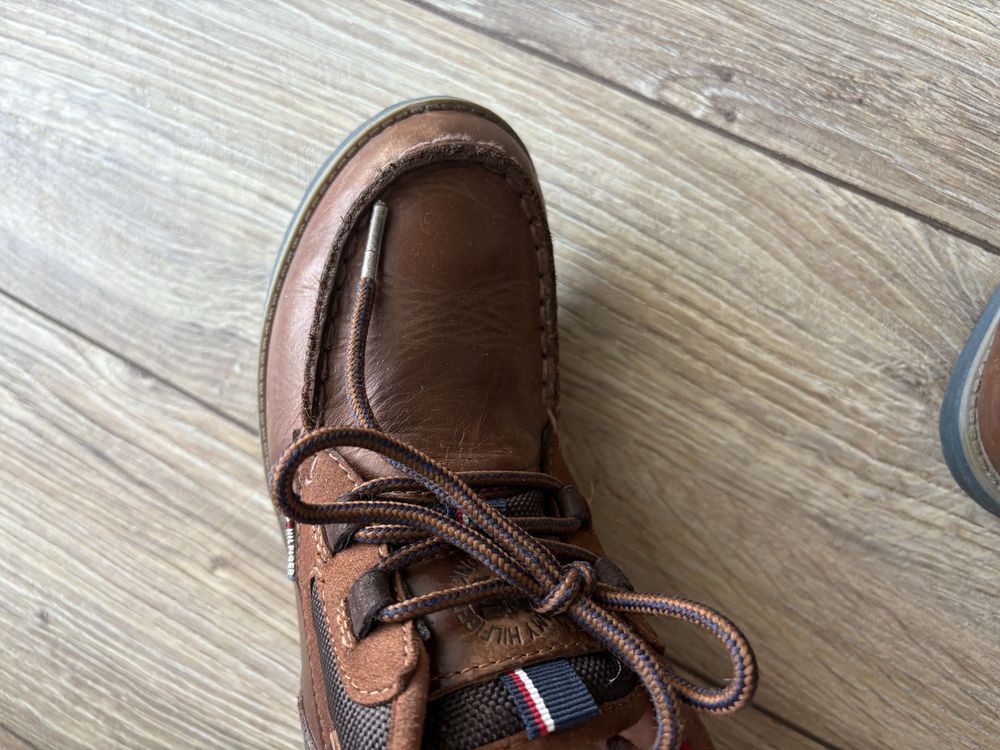 Ghete piele marimea 33  Tommy Hilfiger