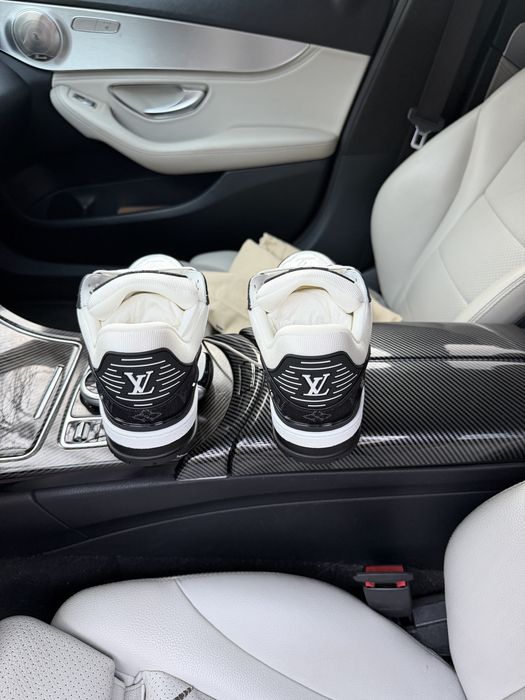 Louis Vuitton Trainer Premium