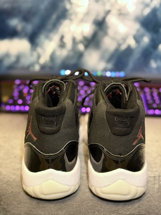 Jordan 11 Negru cu alb marimea 45