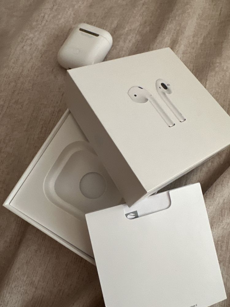 Кейс AirPods 2 оригинал