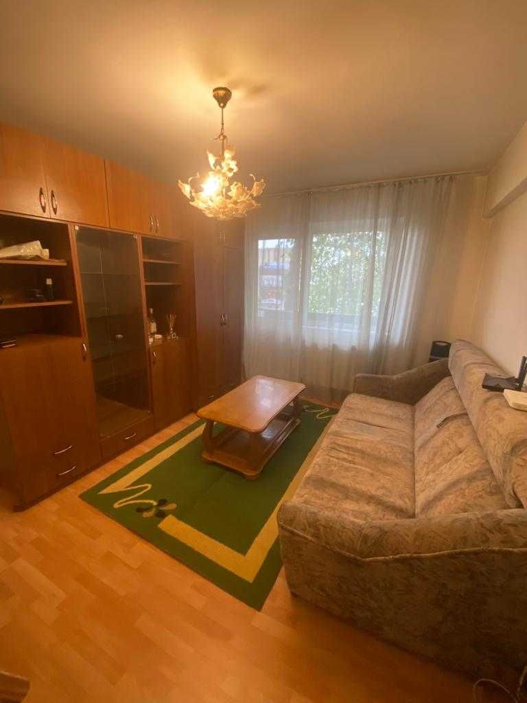 Vand apartament 2 camere