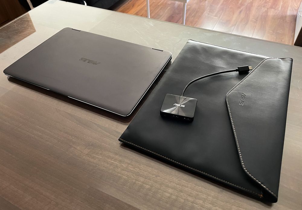 Vând Laptop ASUS ZenBook UX370U – Subțire, ușor și performant!