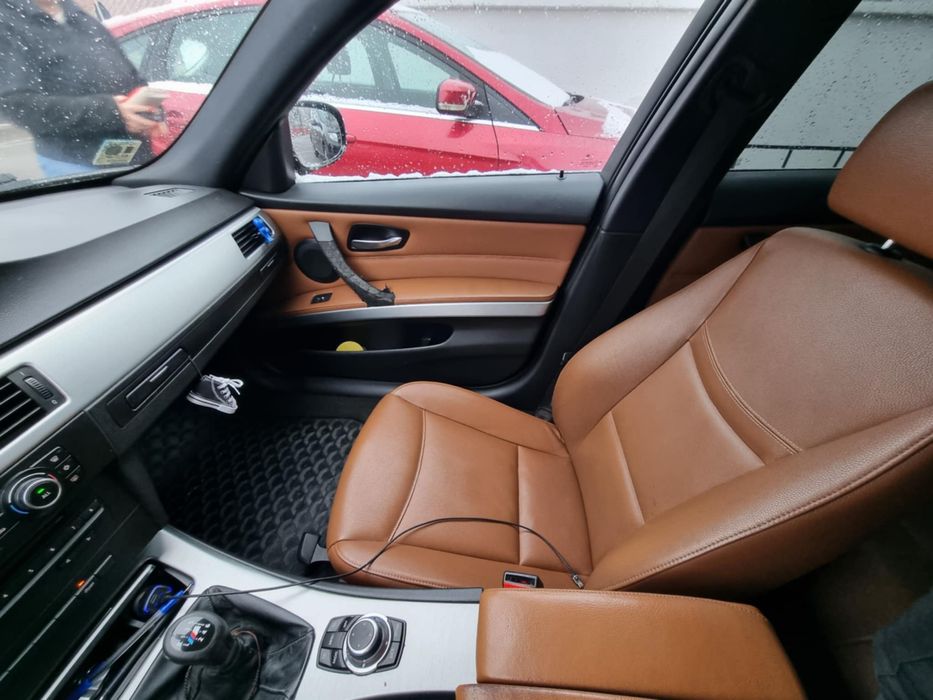 Bmw e90 lci, facelift 184 cp, an 2010,