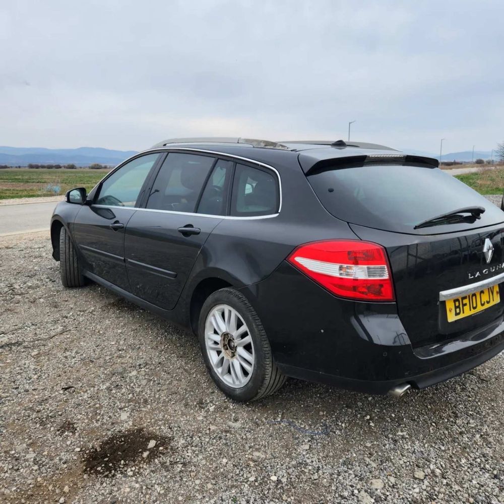 За Части Renault Laguna 2.0 dci 2009г