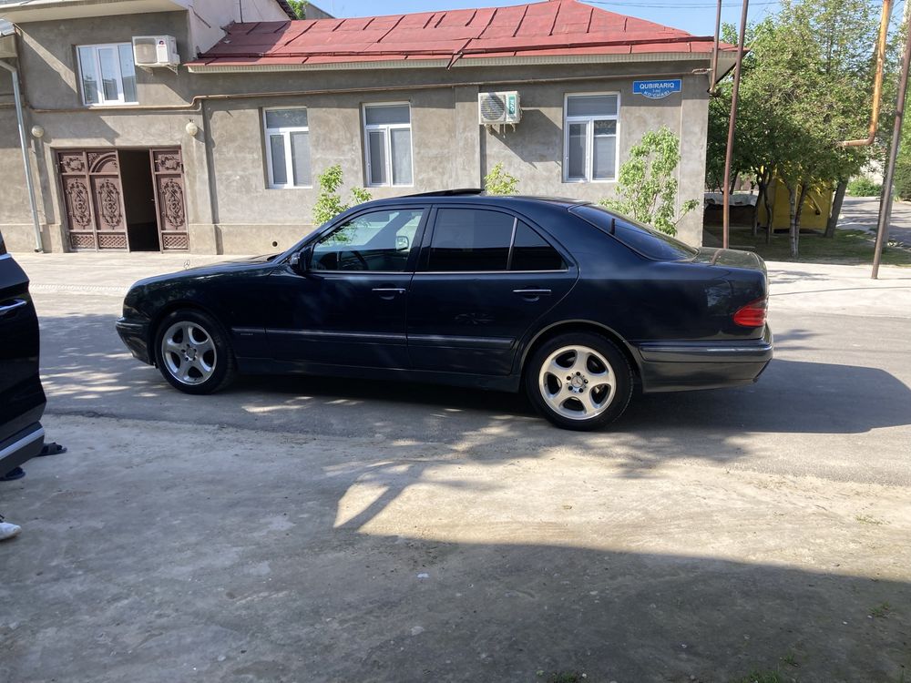Mercades benz W210
