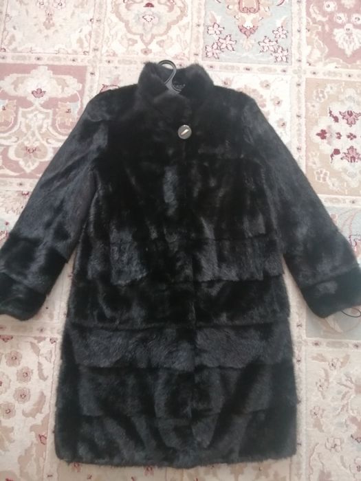 Продам норковую шубу