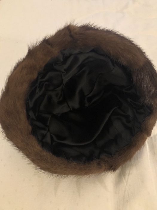 Caciuli de dama din blana naturala de nurca, maro (56 cm)