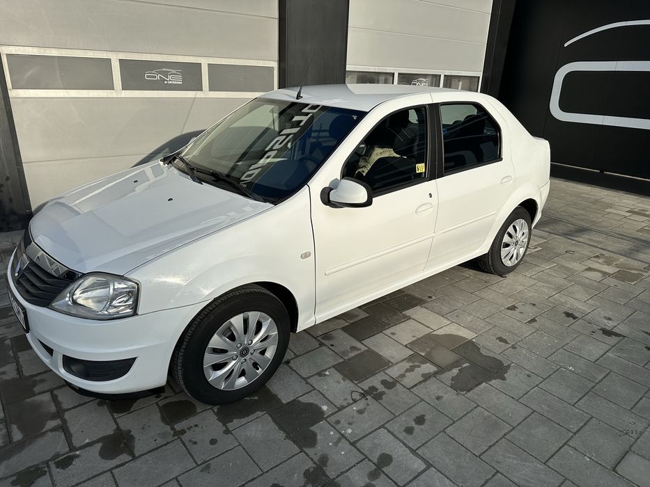 Dacia Logan.  1.6 benzina 2012,