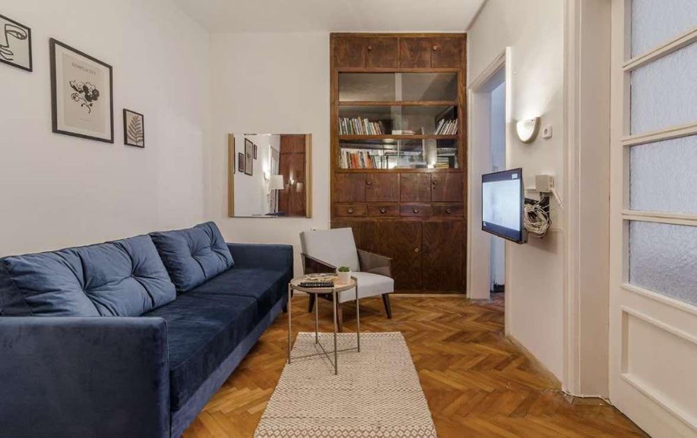 Дава се под наем Четиристаен апартамент в Варна, Център - 100 кв.м за 750 € - Снимка #3