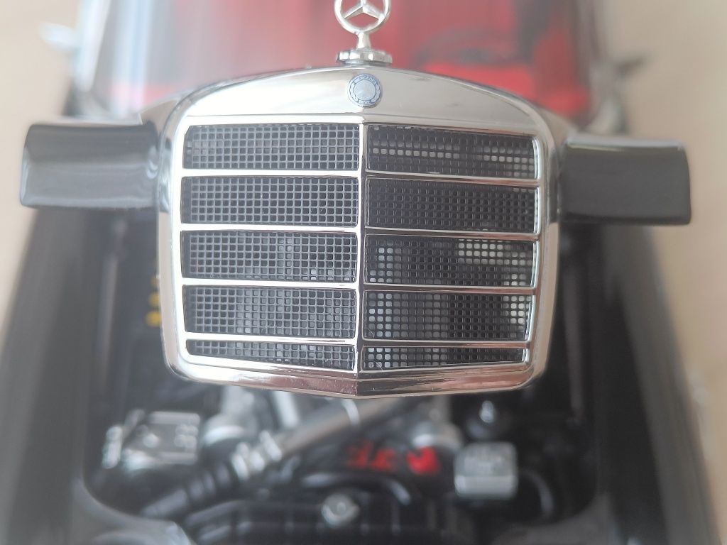Mercedes 600 Pullman, Kengfai 1:18