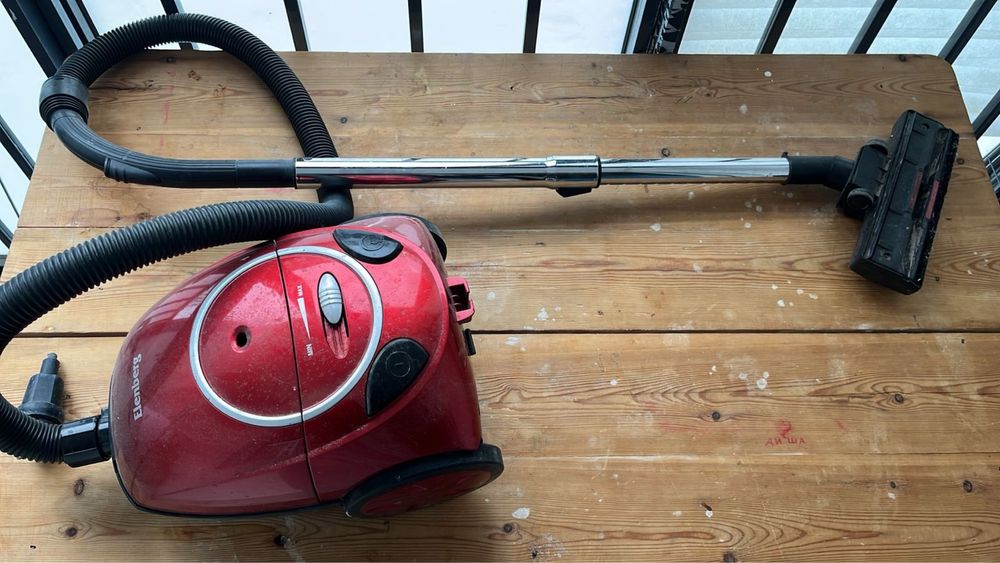 Пылесос б/у в рабочем состоянии