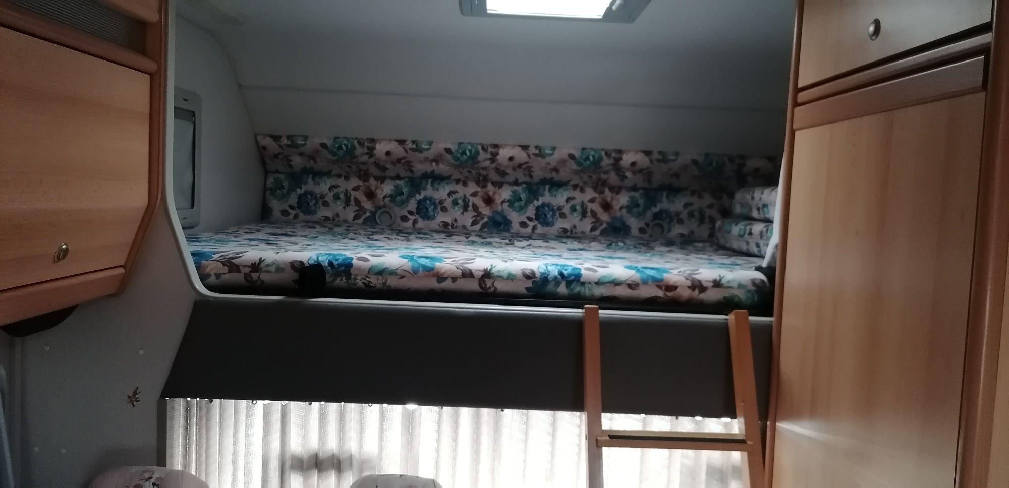 Кемпер под наем Knaus 575