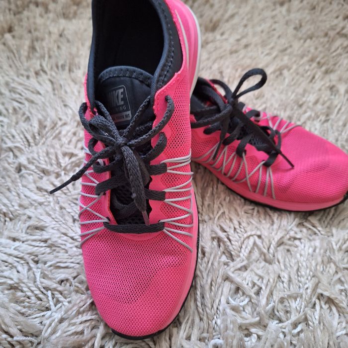 Маратонки  Nike р.37