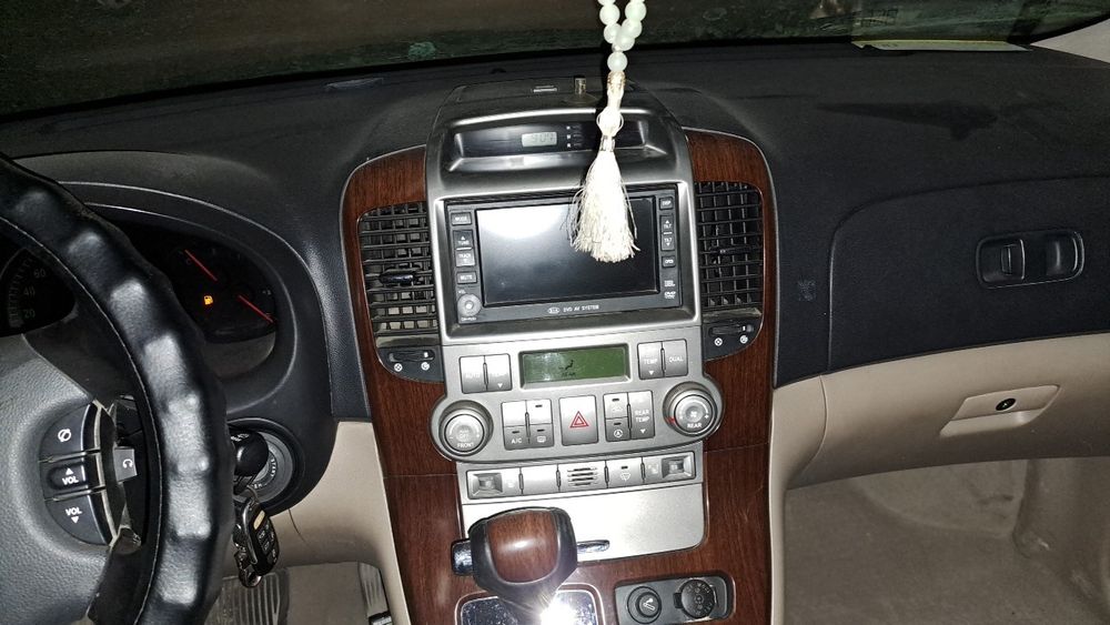 Срочно продам KIA CARNIVAL LIMITED 2006 года  Метан, пропан