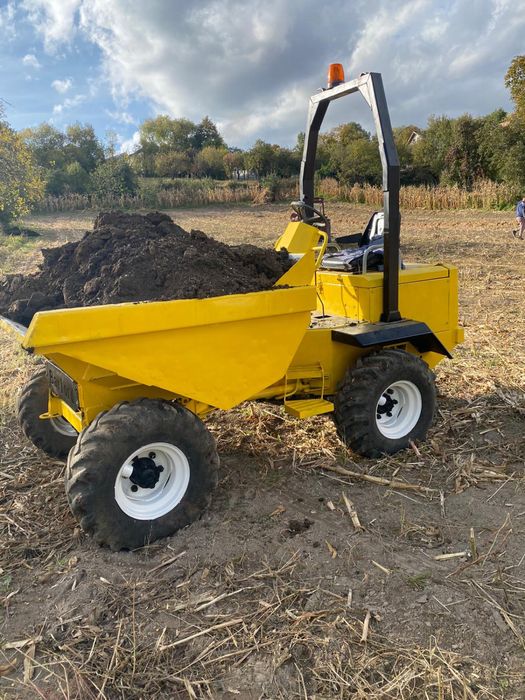 Inchiriez dumper 3 tone