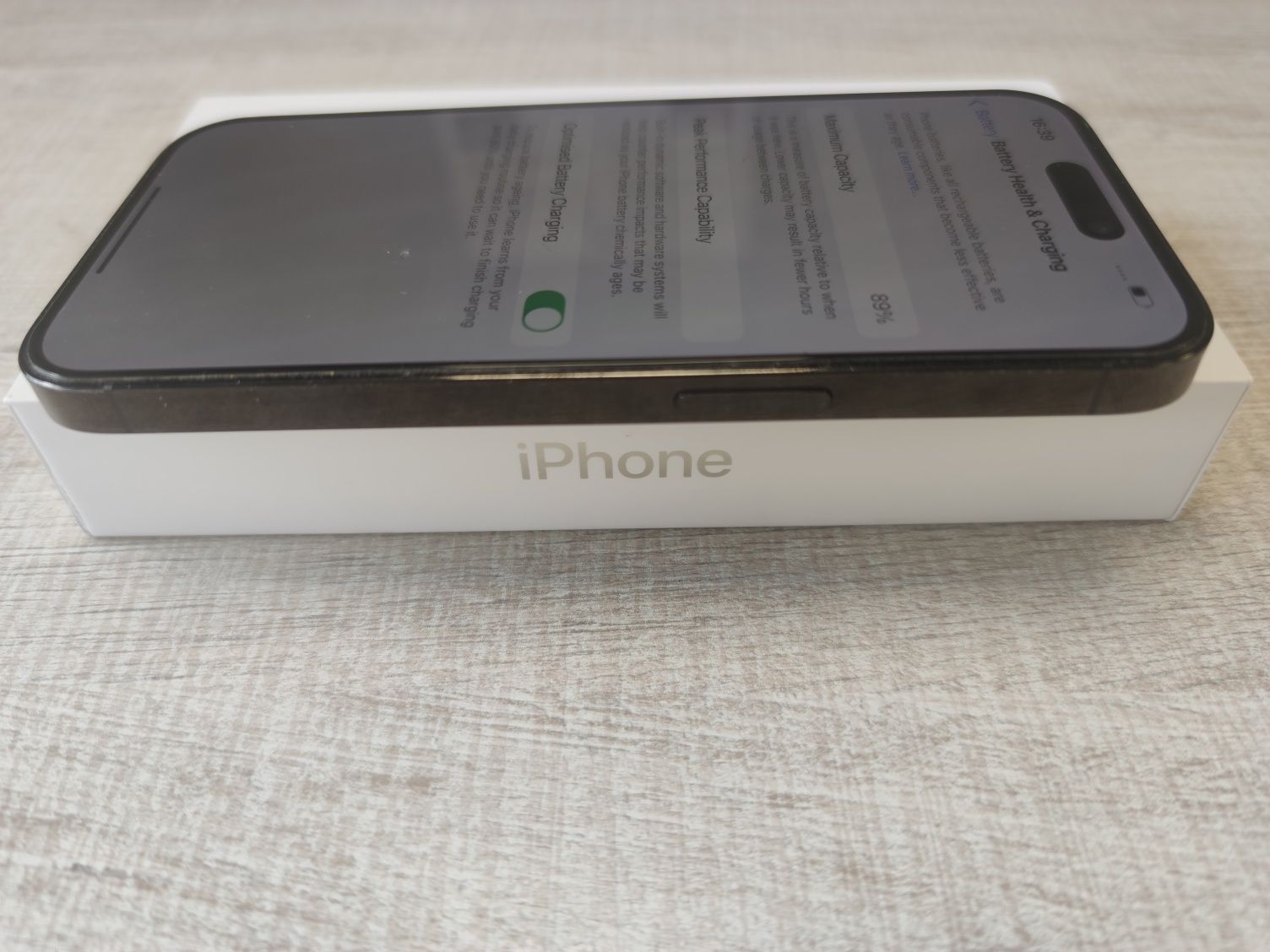 Като нов!Apple iPhone 14 pro 256GB Black 89% battery!