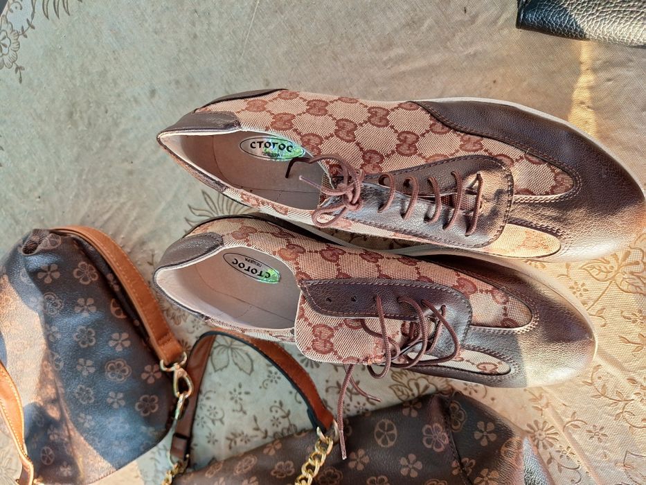 Дамска чанта с обувки комплект