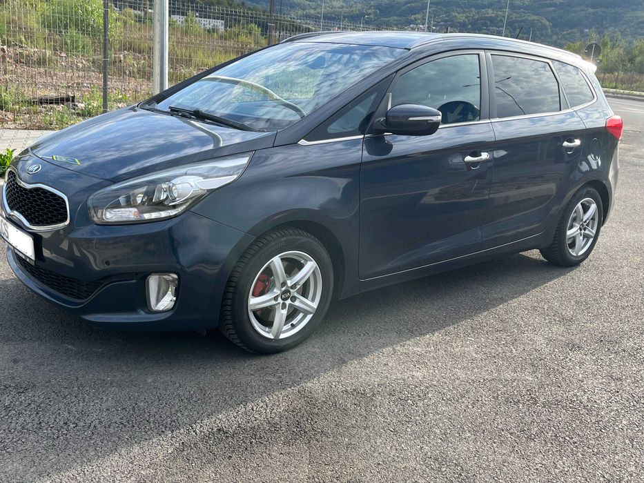 Kia Carens 136 CP led/navi/camera/7 locuri/revizie/discuri+placute noi