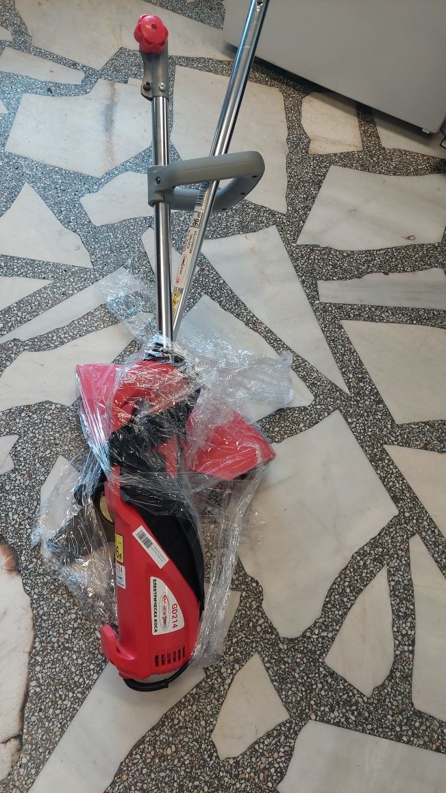 Електрическа Коса Mega Toolls GD214