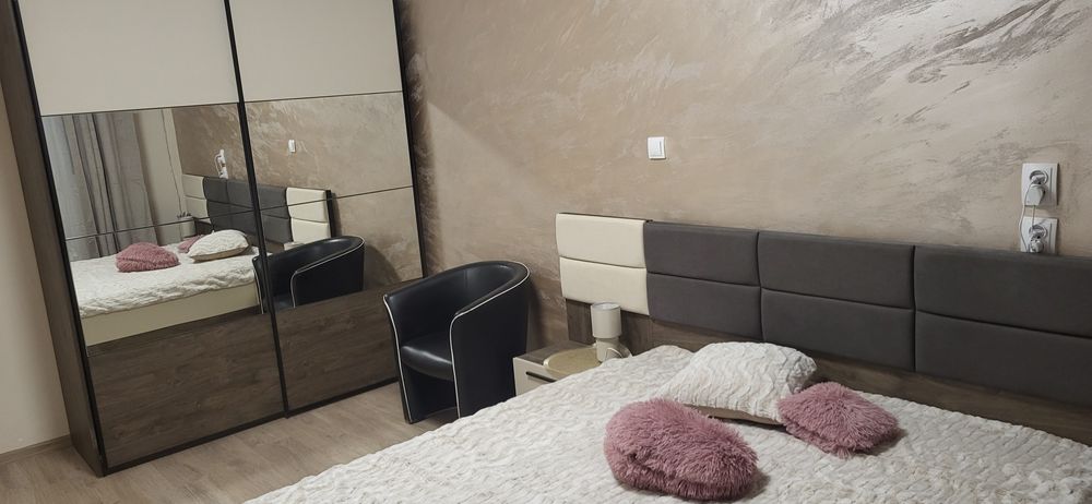 Давам под наем функционален тристаен апартамент