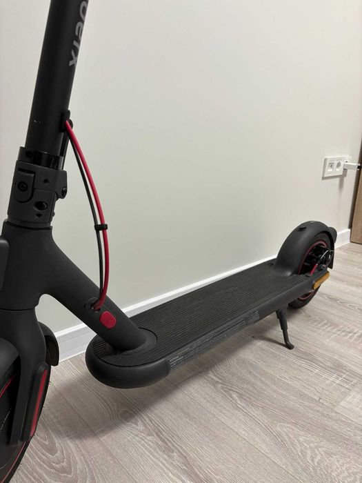 Електрическа тротинетка Xiaomi Electric Scooter 4 Pro