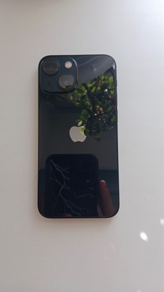 Продам iphone 13 mini