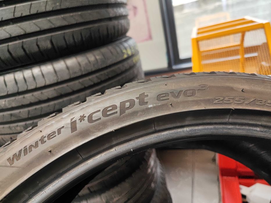 2бр.зимни гуми 255/35/21 Hankook