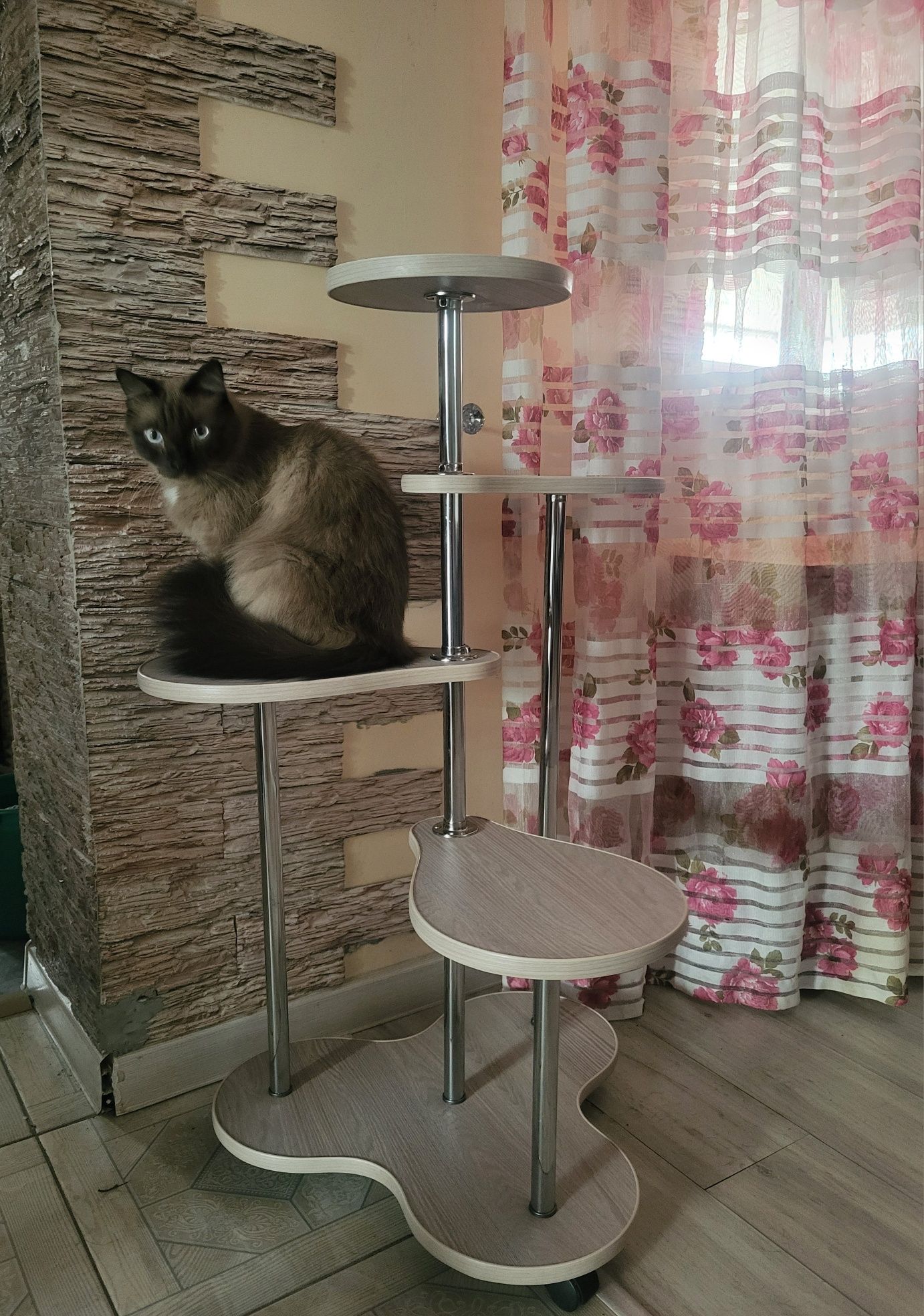 Подставка для цветов