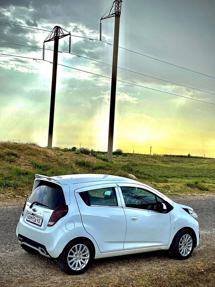 Spark 2015 yil 6000 $