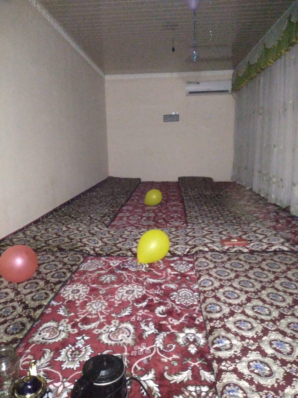 Xovli uy sotiladi