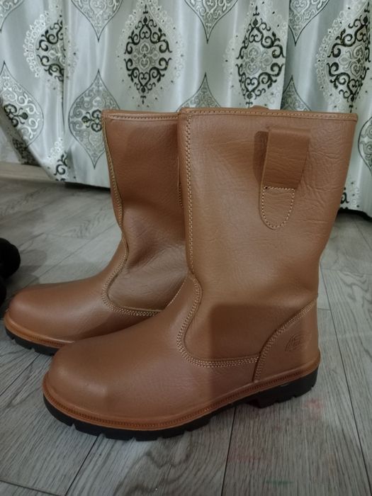 Продается сопоги