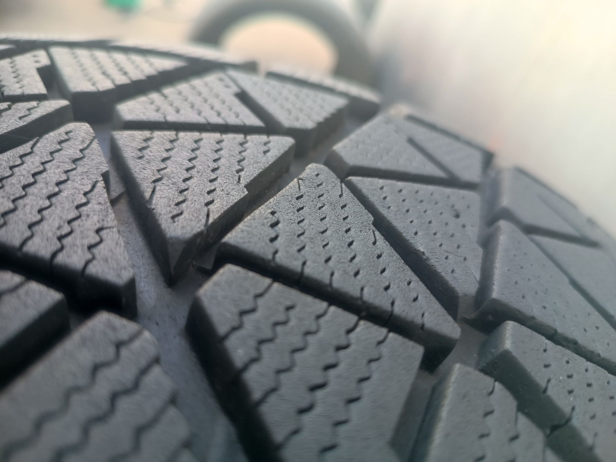285/50/20 Bridgestone