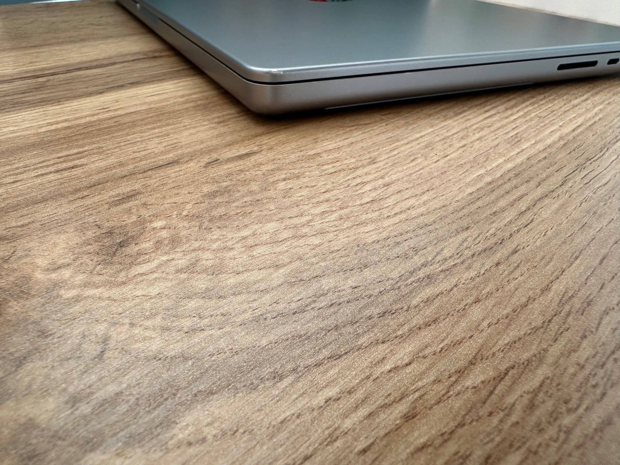 MacBook Pro 14" M1 Pro 10-Core CPU, 16-Core GPU, 16GB RAM, 1TB SSD
