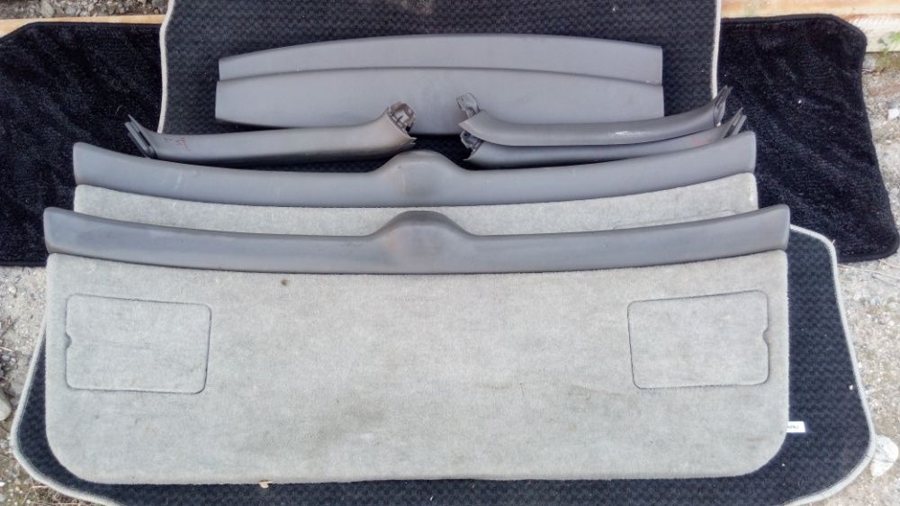 Продам обшивка задней двери багажника Camry Gracia,Mark II Wagon.