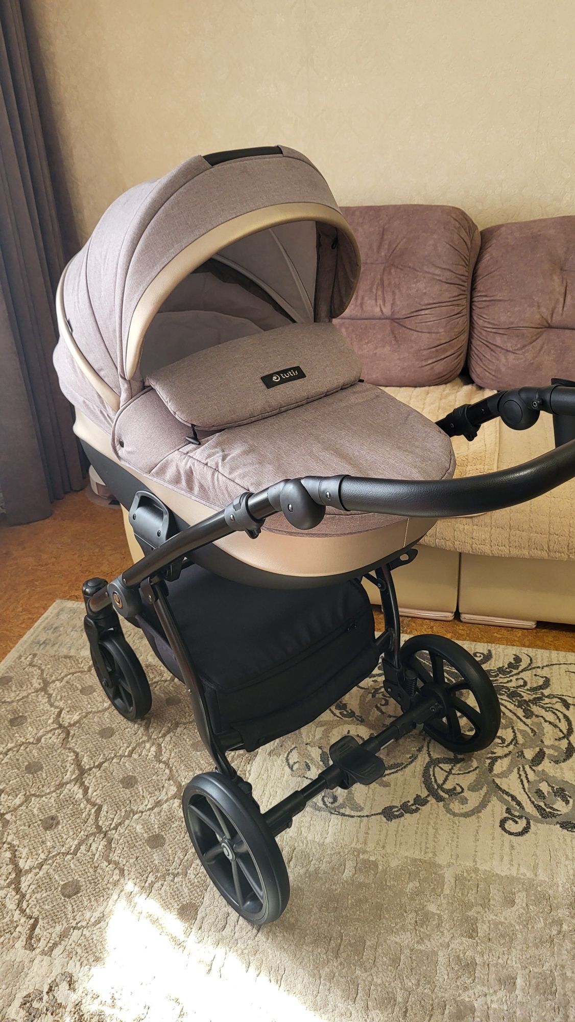 Продаю коляску Tutis Nanni 3 в 1