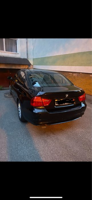 BMW Seria 3 E90 318d Facelift