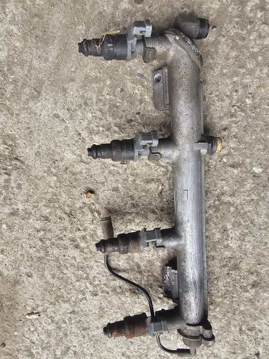 Rampa injectoare  Opel ASTRA G 1998 - 2009 Benzina 12565474