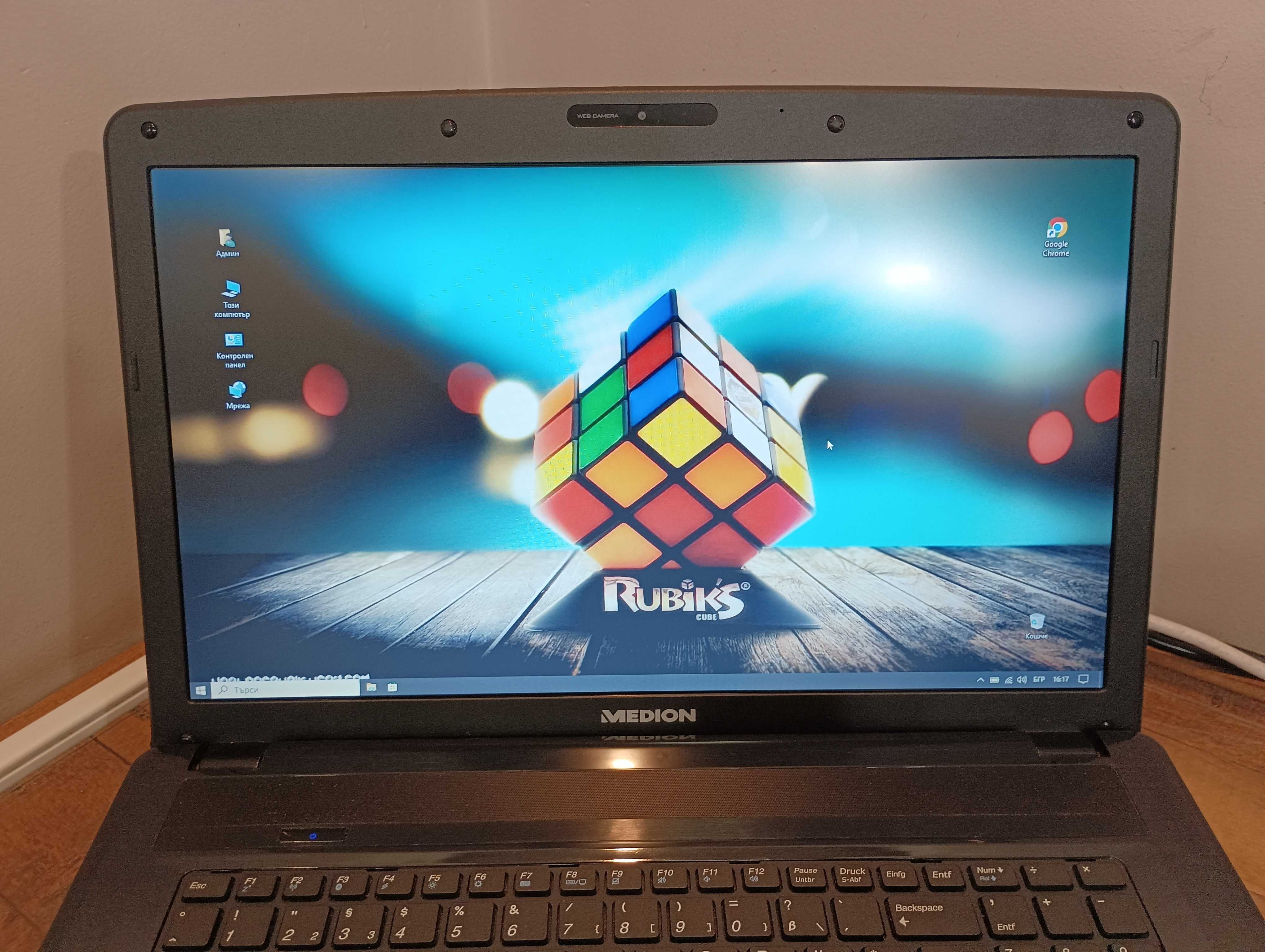 Лаптоп Medion Akoya E7222 / 17"