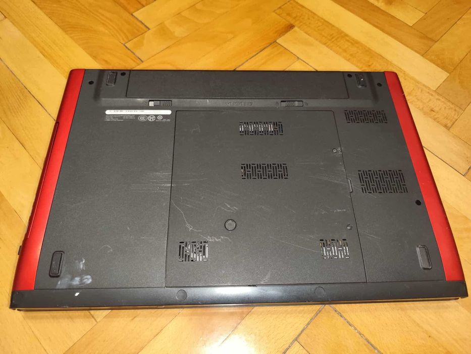 Laptop Dell Vostro 3700 I3, 4Gb Ram, ssd nou 240Gb, Garantie! Schimb!