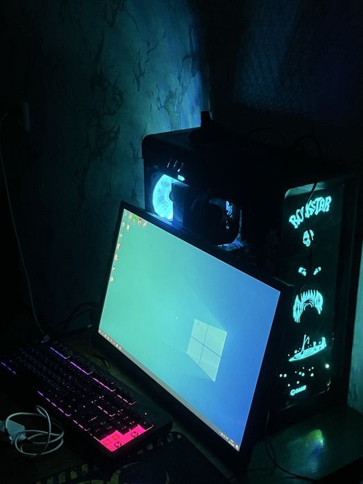 Компьютер Монитор Клавиатура Мышь