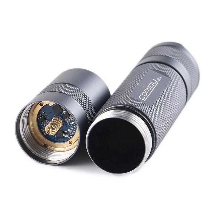 Convoy S21A cu Led Nichia UV 365nm de 5W