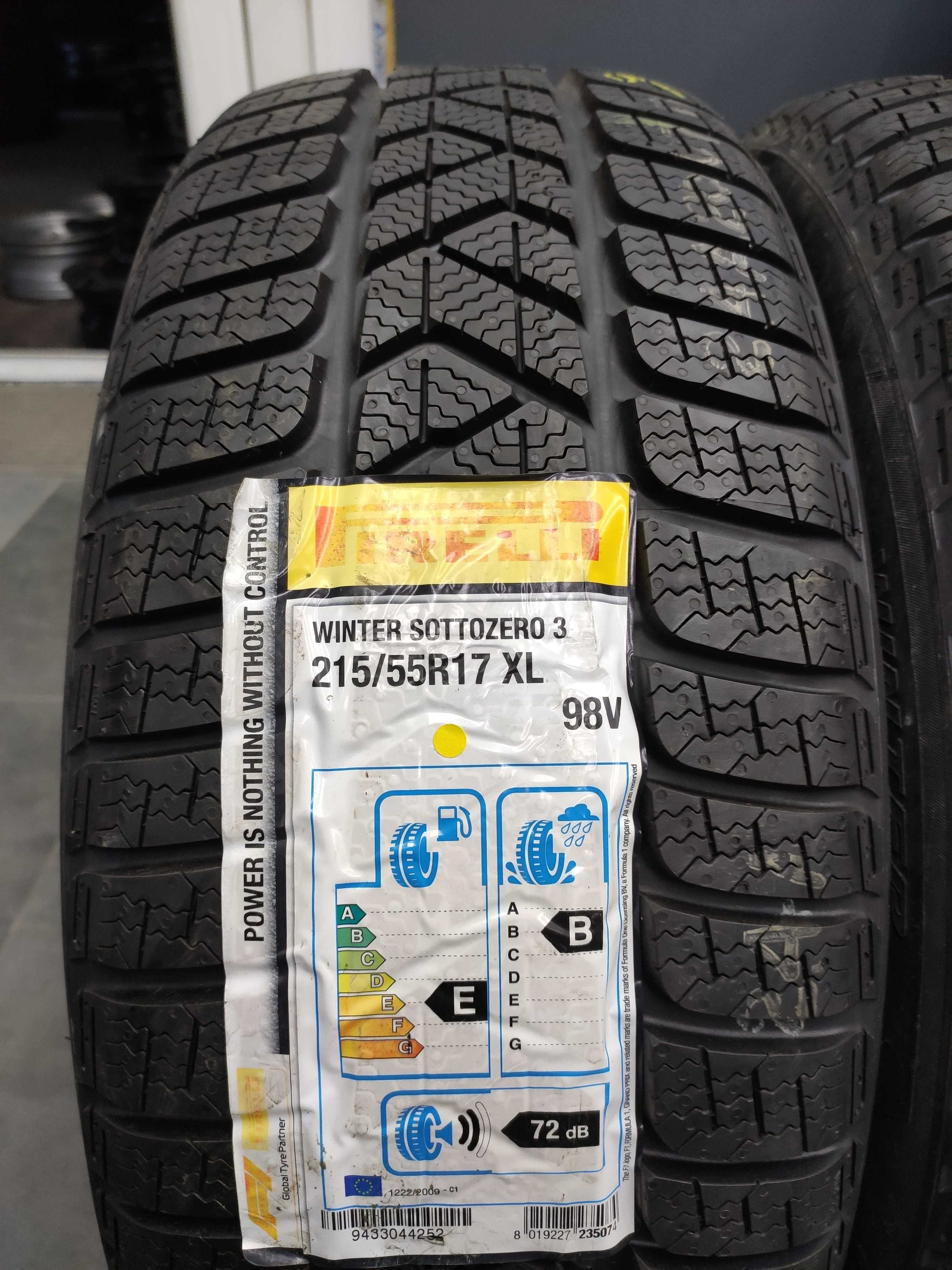 3бр Нови Зимни Гуми 215 55 17 - Pirelli