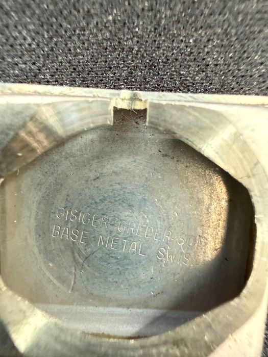 Gisiger Greder Son Tank часовник прилича на Cartier