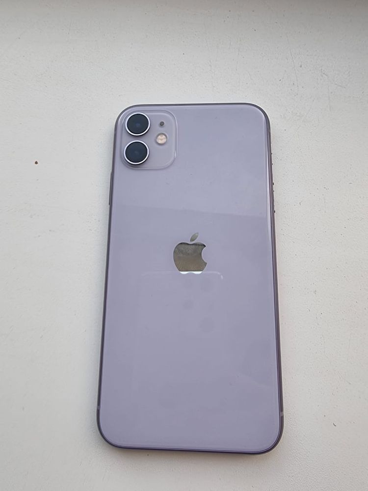 Продам iphone 11 срочнооо