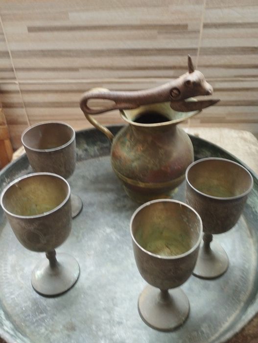 Старинен комплект