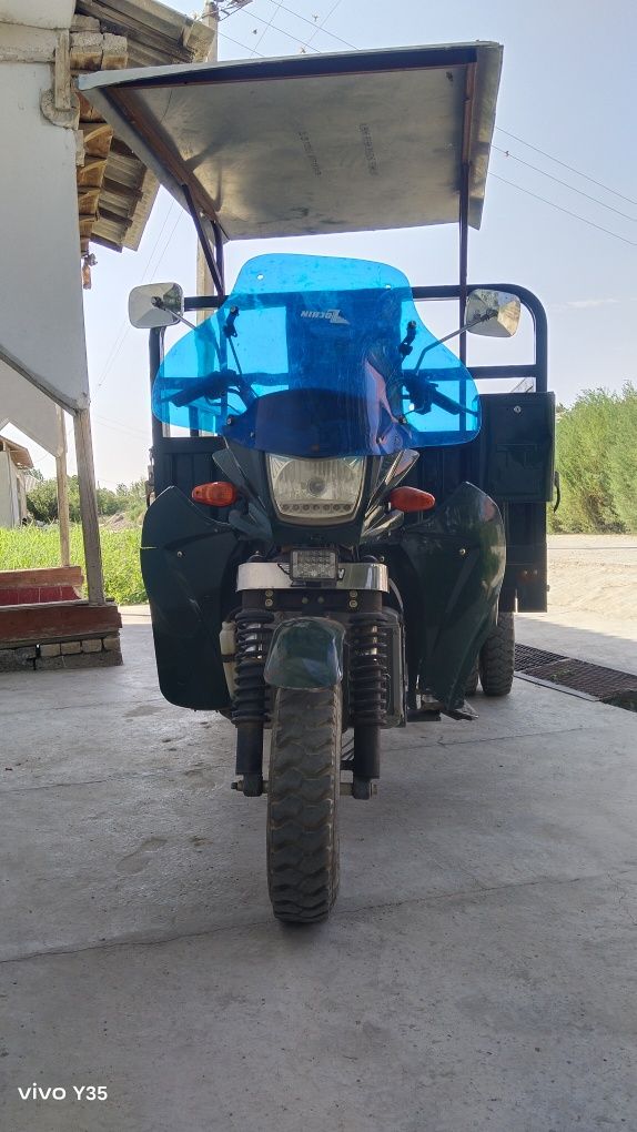 Motosikil lochin